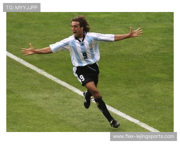 世界足球前九名球星排名揭晓 谁能称霸足坛引发热议