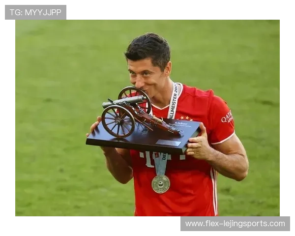 莱昂内尔梅西与莱万多夫斯基 谁是当今足坛最强莱字球星