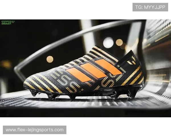 足坛球星球鞋盘点：明星球员们的独特战靴与品牌选择揭秘